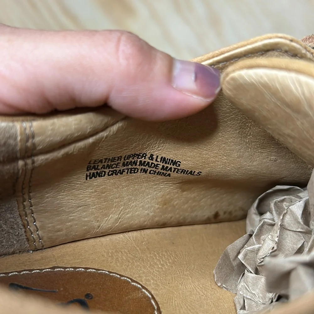 Women's Born Leather Lace-Up Shoes - Casual Everyday Style | Preloved size 7 - Picture 9 of 9